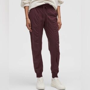 Lululemon Dance Studio Mid Rise Jogger Full Length Goodnight Plum Casual Sz 6